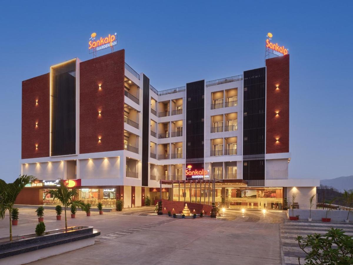 Comfort Inn , Statue Of Unity Kevadia Exteriör bild