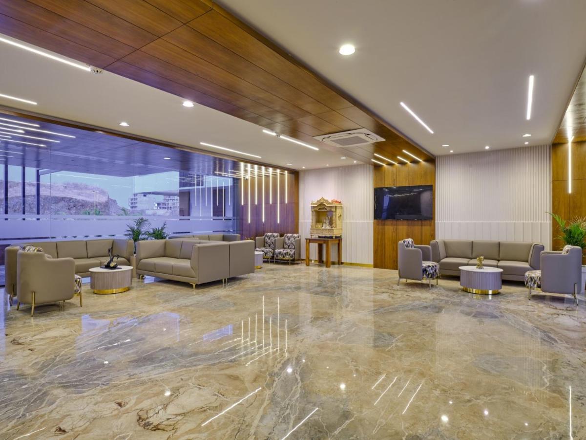 Comfort Inn , Statue Of Unity Kevadia Exteriör bild