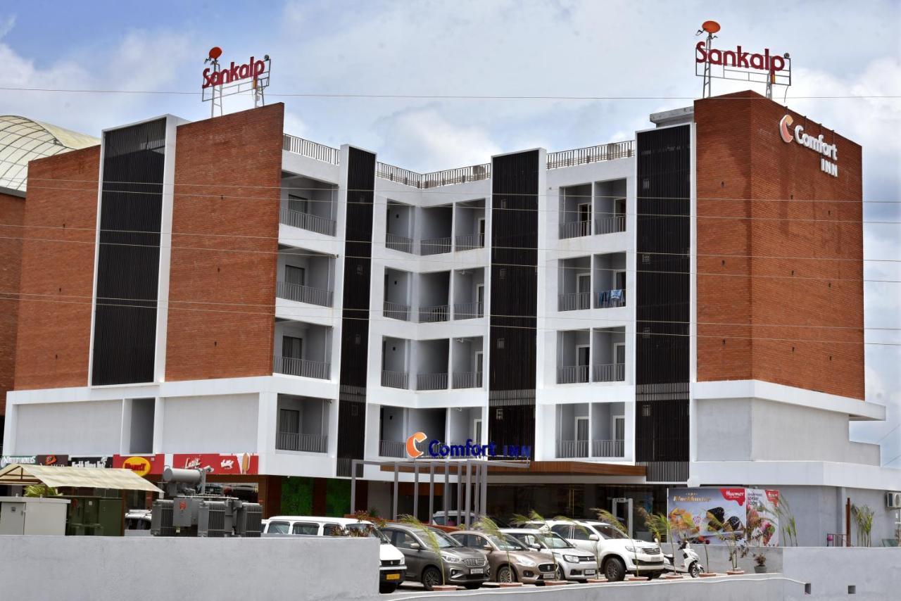 Comfort Inn , Statue Of Unity Kevadia Exteriör bild